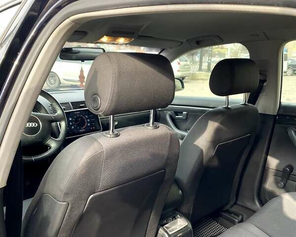 Синій Ауді А4, об'ємом двигуна 1.6 л та пробігом 305 тис. км за 5100 $, фото 12 на Automoto.ua