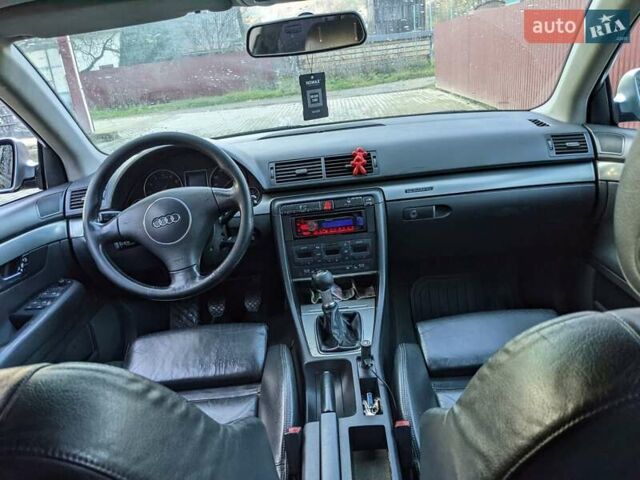 Синий Ауди А4, объемом двигателя 1.8 л и пробегом 400 тыс. км за 4600 $, фото 10 на Automoto.ua