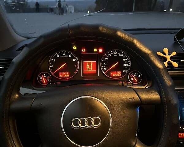 Синій Ауді А4, об'ємом двигуна 1.6 л та пробігом 335 тис. км за 5500 $, фото 12 на Automoto.ua