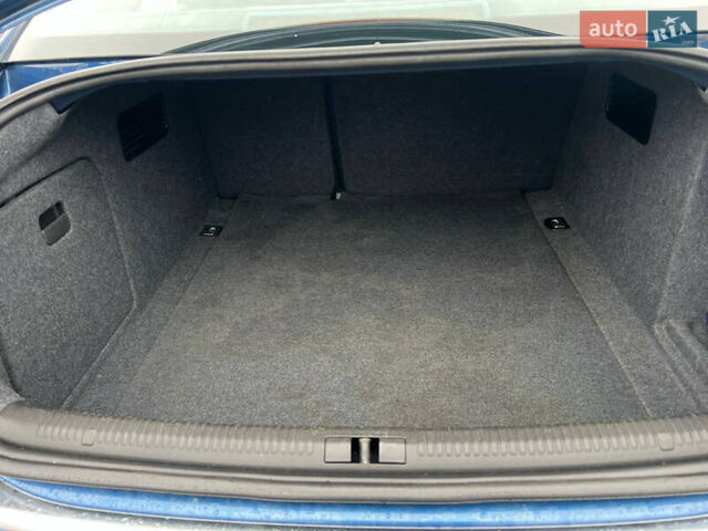 Синий Ауди А4, объемом двигателя 2.39 л и пробегом 254 тыс. км за 5999 $, фото 10 на Automoto.ua