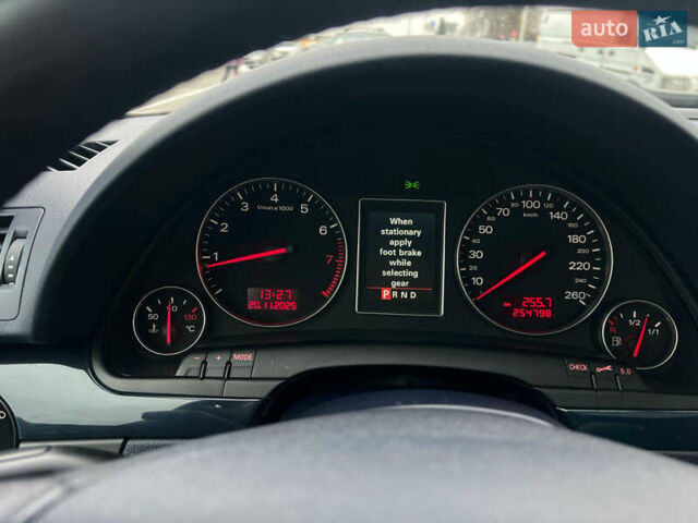 Синий Ауди А4, объемом двигателя 2.39 л и пробегом 254 тыс. км за 5999 $, фото 6 на Automoto.ua