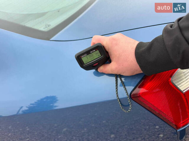 Синій Ауді А4, об'ємом двигуна 2 л та пробігом 205 тис. км за 4550 $, фото 86 на Automoto.ua