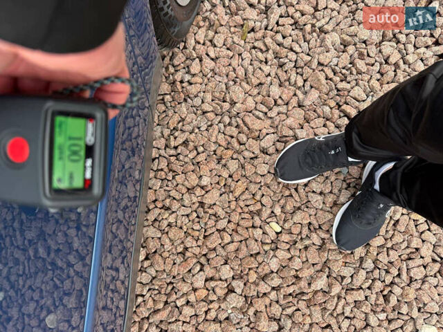 Синій Ауді А4, об'ємом двигуна 2 л та пробігом 205 тис. км за 4550 $, фото 90 на Automoto.ua