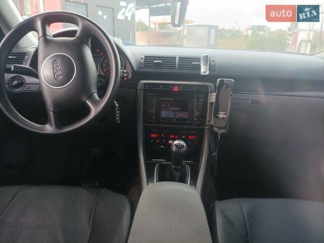 Синій Ауді А4, об'ємом двигуна 1.9 л та пробігом 365 тис. км за 4600 $, фото 3 на Automoto.ua