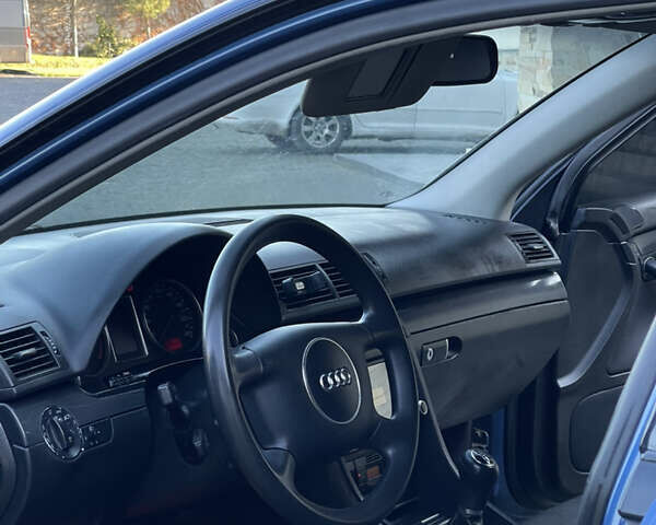 Синий Ауди А4, объемом двигателя 1.6 л и пробегом 258 тыс. км за 4199 $, фото 29 на Automoto.ua