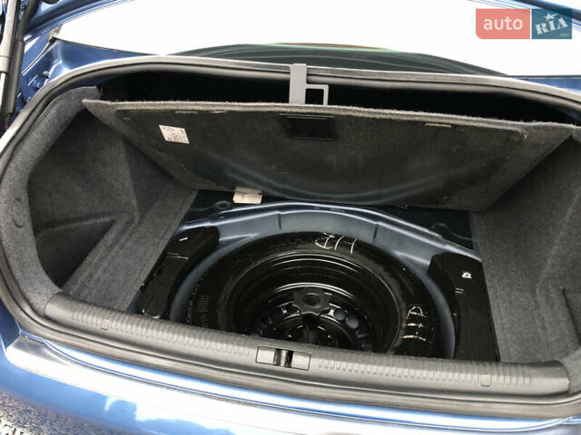 Синій Ауді А4, об'ємом двигуна 2 л та пробігом 205 тис. км за 4550 $, фото 97 на Automoto.ua