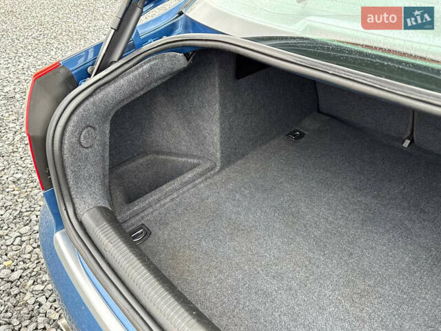 Синій Ауді А4, об'ємом двигуна 2 л та пробігом 205 тис. км за 4550 $, фото 75 на Automoto.ua