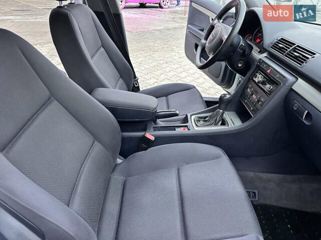 Синій Ауді А4, об'ємом двигуна 2 л та пробігом 238 тис. км за 4999 $, фото 32 на Automoto.ua