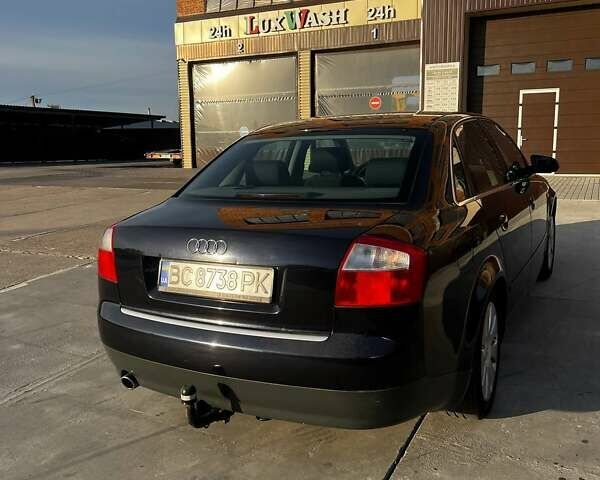 Синій Ауді А4, об'ємом двигуна 1.6 л та пробігом 211 тис. км за 6000 $, фото 13 на Automoto.ua