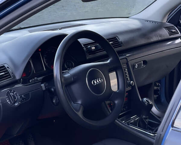 Синий Ауди А4, объемом двигателя 1.6 л и пробегом 258 тыс. км за 4199 $, фото 26 на Automoto.ua