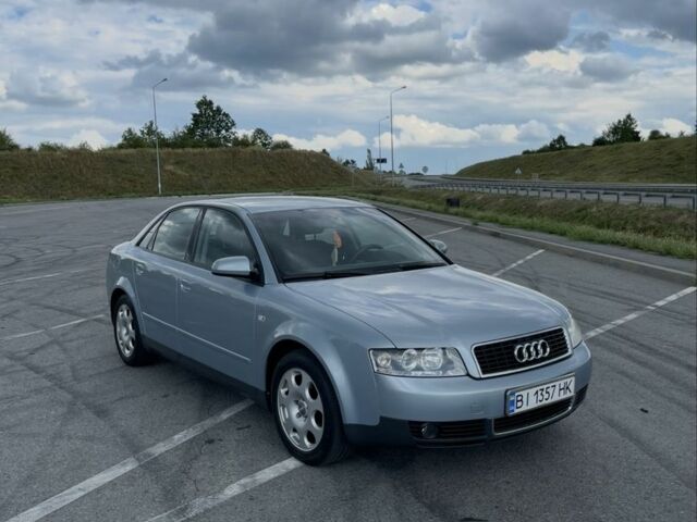 Синий Ауди А4, объемом двигателя 1.8 л и пробегом 265 тыс. км за 5500 $, фото 4 на Automoto.ua