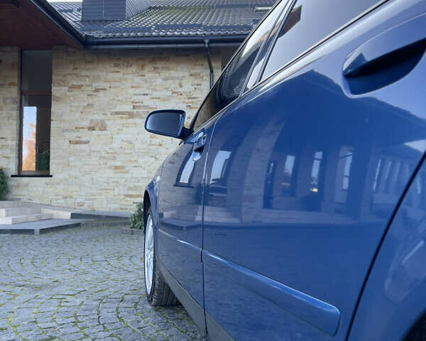 Синий Ауди А4, объемом двигателя 1.6 л и пробегом 258 тыс. км за 4199 $, фото 10 на Automoto.ua