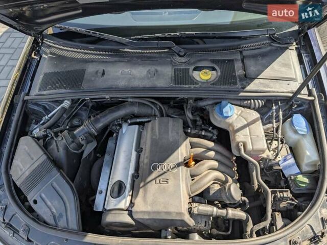 Синій Ауді А4, об'ємом двигуна 1.6 л та пробігом 189 тис. км за 5200 $, фото 5 на Automoto.ua