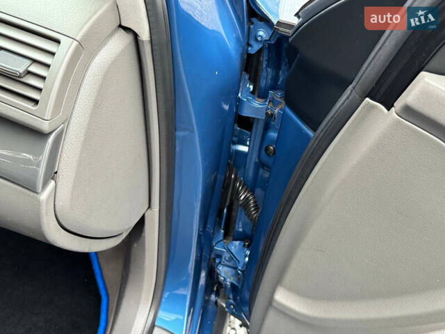 Синій Ауді А4, об'ємом двигуна 2 л та пробігом 205 тис. км за 4550 $, фото 67 на Automoto.ua