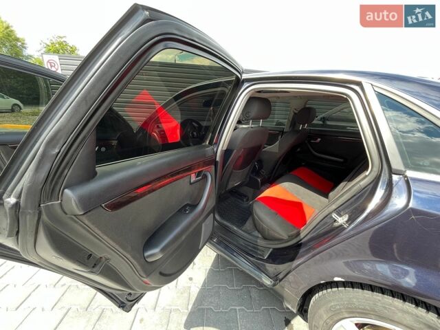 Синий Ауди А4, объемом двигателя 2.5 л и пробегом 290 тыс. км за 4500 $, фото 4 на Automoto.ua