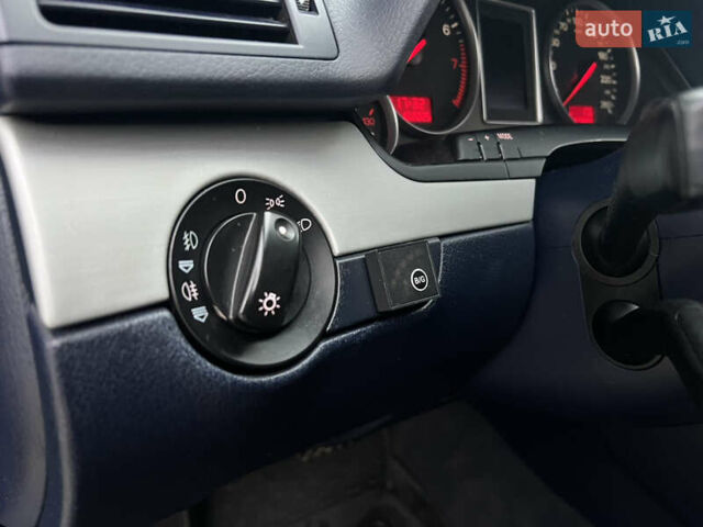 Ауди А4 2002 в Тернополе на Automoto.ua Синий Ауди А4, объемом двигателя 1.78 л и пробегом 296 тыс. км за 4850 $, фото 25 на Automoto.ua