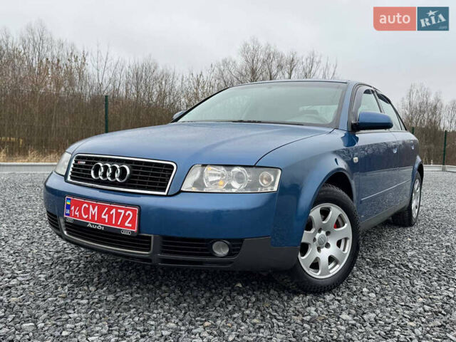 Синій Ауді А4, об'ємом двигуна 2 л та пробігом 205 тис. км за 4550 $, фото 3 на Automoto.ua