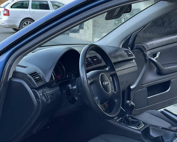 Синий Ауди А4, объемом двигателя 1.6 л и пробегом 258 тыс. км за 4199 $, фото 30 на Automoto.ua