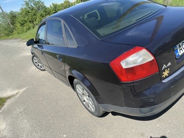 Синий Ауди А4, объемом двигателя 2.5 л и пробегом 367 тыс. км за 3400 $, фото 7 на Automoto.ua