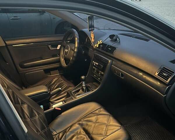 Синій Ауді А4, об'ємом двигуна 1.6 л та пробігом 335 тис. км за 5500 $, фото 17 на Automoto.ua