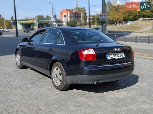 Синій Ауді А4, об'ємом двигуна 1.6 л та пробігом 189 тис. км за 5200 $, фото 3 на Automoto.ua