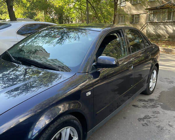 Ауді А4 2002 у Одесі на Automoto.ua Синій Ауді А4, об'ємом двигуна 1.78 л та пробігом 217 тис. км за 4900 $, фото 1 на Automoto.ua