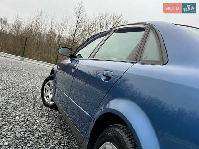 Синій Ауді А4, об'ємом двигуна 2 л та пробігом 205 тис. км за 4550 $, фото 34 на Automoto.ua