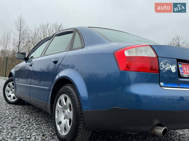 Синій Ауді А4, об'ємом двигуна 2 л та пробігом 205 тис. км за 4550 $, фото 33 на Automoto.ua