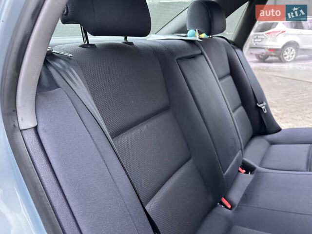 Синій Ауді А4, об'ємом двигуна 2 л та пробігом 238 тис. км за 4999 $, фото 42 на Automoto.ua