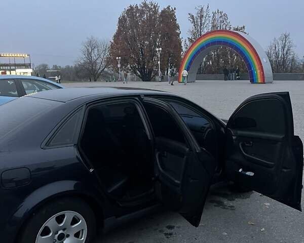 Синій Ауді А4, об'ємом двигуна 1.6 л та пробігом 335 тис. км за 5500 $, фото 5 на Automoto.ua