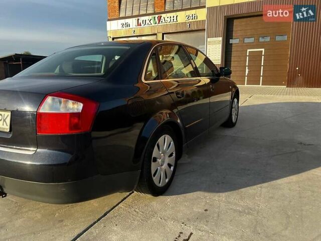 Синій Ауді А4, об'ємом двигуна 1.6 л та пробігом 211 тис. км за 6000 $, фото 10 на Automoto.ua