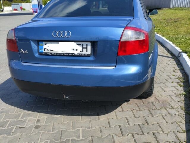 Синий Ауди А4, объемом двигателя 1.9 л и пробегом 420 тыс. км за 4350 $, фото 3 на Automoto.ua