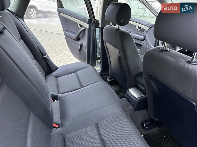 Синій Ауді А4, об'ємом двигуна 2 л та пробігом 238 тис. км за 4999 $, фото 41 на Automoto.ua