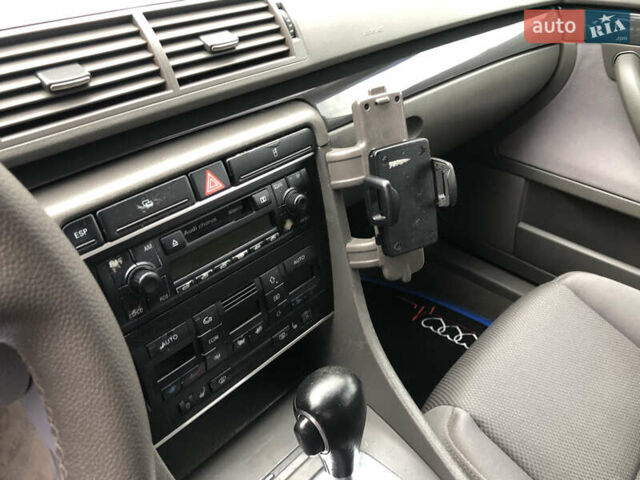 Синий Ауди А4, объемом двигателя 2 л и пробегом 200 тыс. км за 4750 $, фото 47 на Automoto.ua