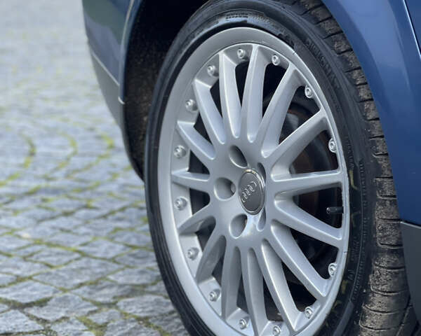 Синий Ауди А4, объемом двигателя 1.6 л и пробегом 258 тыс. км за 4199 $, фото 17 на Automoto.ua