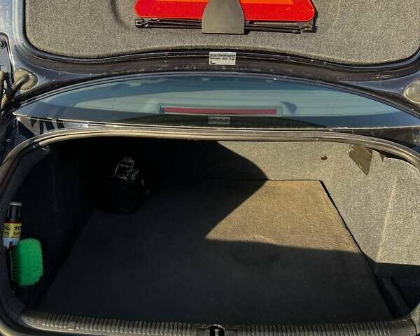 Синій Ауді А4, об'ємом двигуна 1.6 л та пробігом 211 тис. км за 6000 $, фото 22 на Automoto.ua