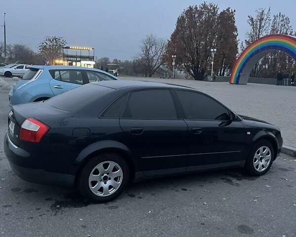 Синій Ауді А4, об'ємом двигуна 1.6 л та пробігом 335 тис. км за 5500 $, фото 7 на Automoto.ua