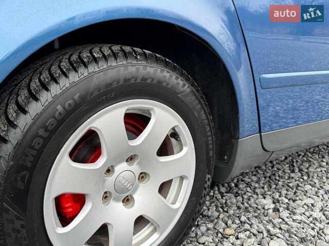 Синій Ауді А4, об'ємом двигуна 2 л та пробігом 205 тис. км за 4550 $, фото 46 на Automoto.ua