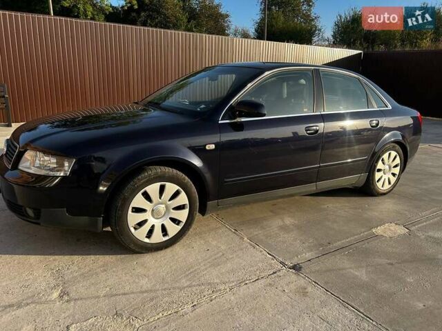 Синій Ауді А4, об'ємом двигуна 1.6 л та пробігом 211 тис. км за 6000 $, фото 2 на Automoto.ua