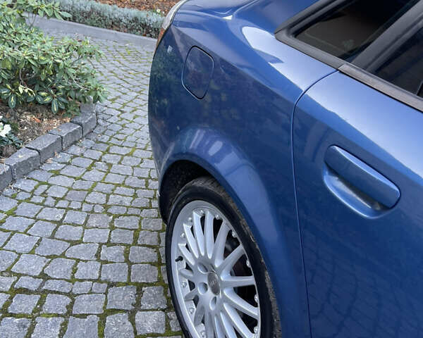 Синий Ауди А4, объемом двигателя 1.6 л и пробегом 258 тыс. км за 4199 $, фото 18 на Automoto.ua