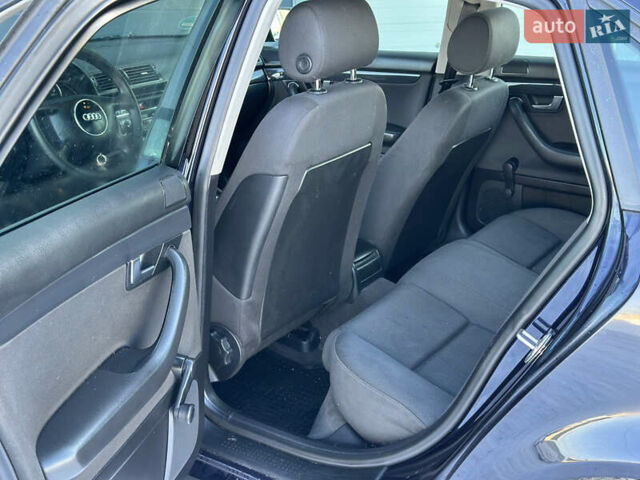 Синій Ауді А4, об'ємом двигуна 1.6 л та пробігом 179 тис. км за 5000 $, фото 20 на Automoto.ua