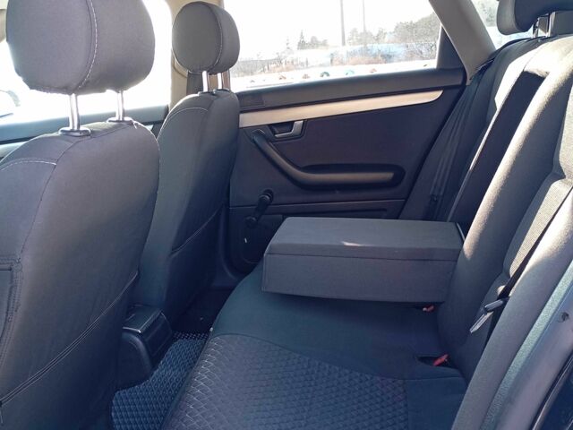 Синий Ауди А4, объемом двигателя 2 л и пробегом 228 тыс. км за 5500 $, фото 8 на Automoto.ua