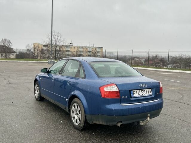 Синий Ауди А4, объемом двигателя 2 л и пробегом 332 тыс. км за 2750 $, фото 2 на Automoto.ua