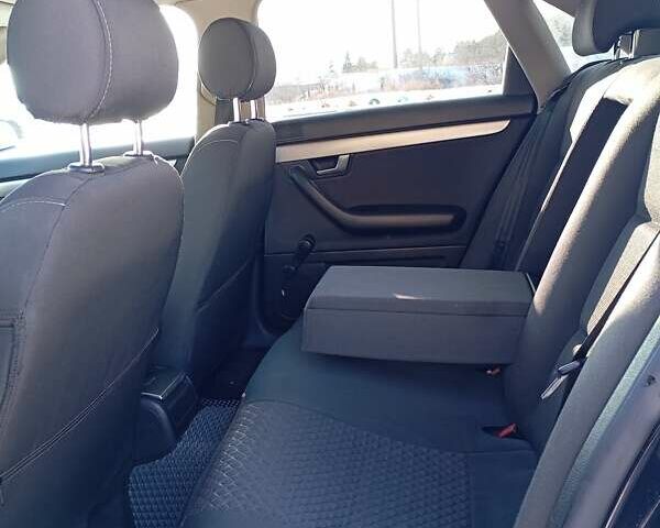 Синій Ауді А4, об'ємом двигуна 1.98 л та пробігом 258 тис. км за 5500 $, фото 2 на Automoto.ua