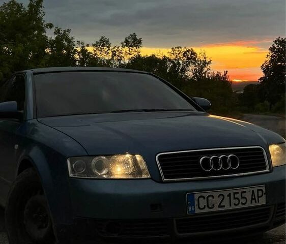 Синій Ауді А4, об'ємом двигуна 1.9 л та пробігом 350 тис. км за 2497 $, фото 1 на Automoto.ua
