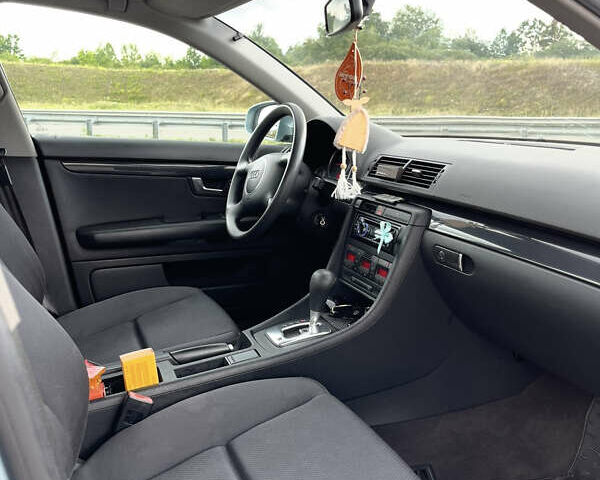 Синий Ауди А4, объемом двигателя 1.8 л и пробегом 265 тыс. км за 5500 $, фото 3 на Automoto.ua