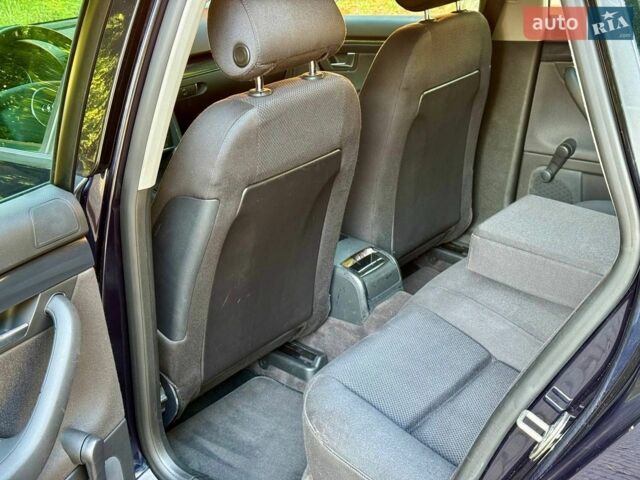 Синий Ауди А4, объемом двигателя 1.6 л и пробегом 153 тыс. км за 4999 $, фото 24 на Automoto.ua
