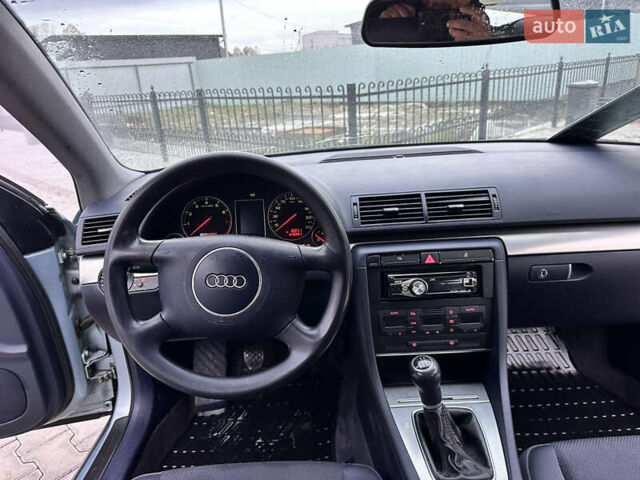 Синій Ауді А4, об'ємом двигуна 2 л та пробігом 238 тис. км за 4999 $, фото 47 на Automoto.ua