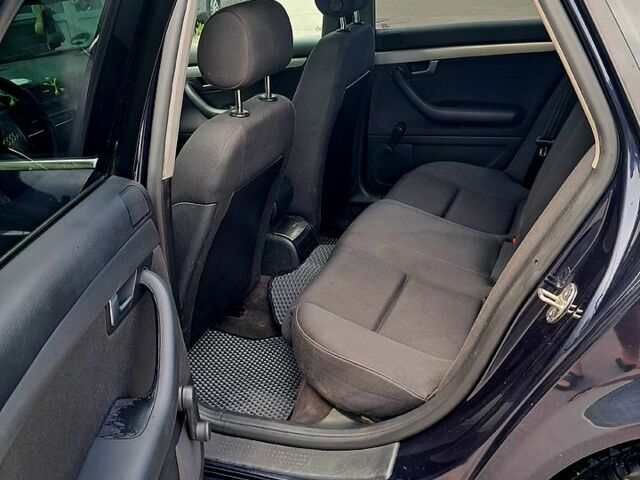 Синий Ауди А4, объемом двигателя 2 л и пробегом 220 тыс. км за 5200 $, фото 7 на Automoto.ua