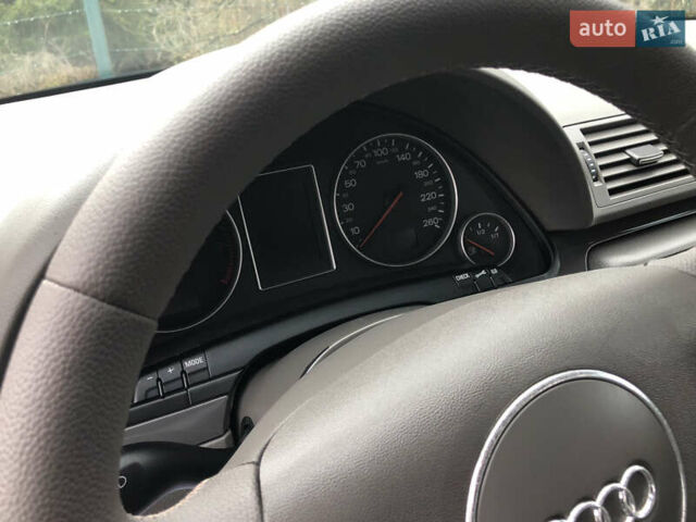 Синий Ауди А4, объемом двигателя 2 л и пробегом 200 тыс. км за 4750 $, фото 50 на Automoto.ua